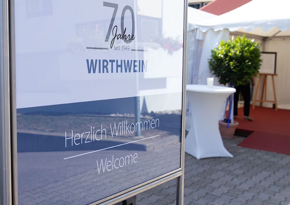 70 Jahre Wirthwein Willkommen-Schild 